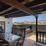 Villa Vista Reina - Luxury 6 Bedroom - Heated Pool- Views - Pool Table - Vista Lobos - Playa Blanca
