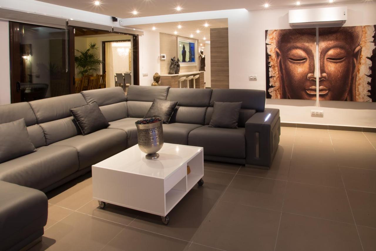 Buddha ***** Villa
