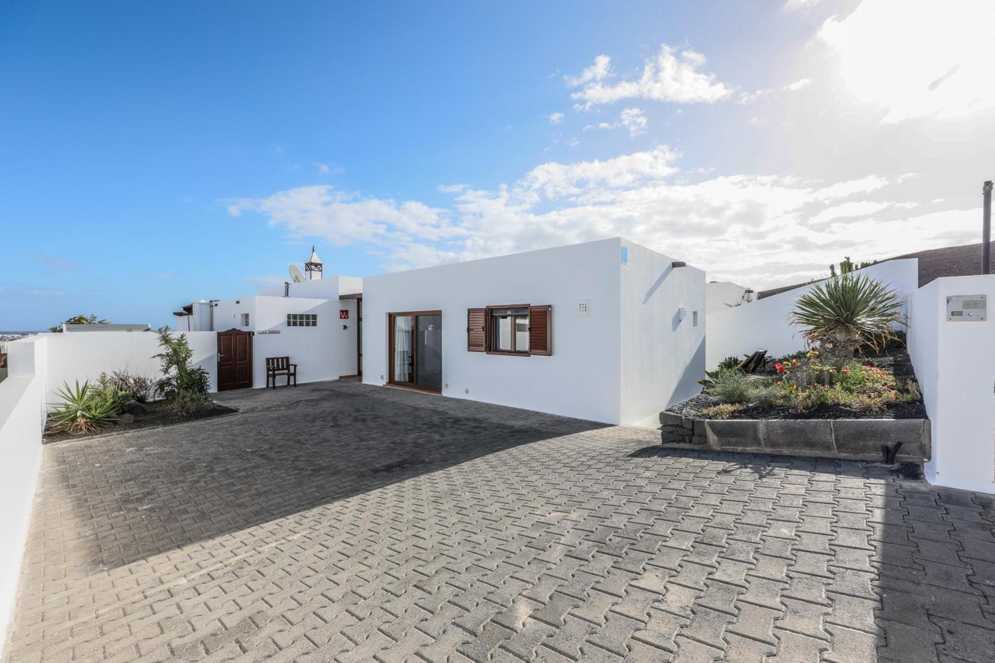 Lanzarote Altos By New Lanzasuites Serena