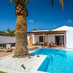 Villa Axular With Heated Private Pool