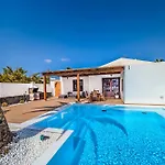 Villa Axular With Heated Private Pool