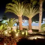 Villa Casa Karoline With A Sunny Terrace, Heated Pool, Comfort And Privacy In A Quiet Neighborhood