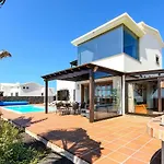 Hipoclub Villas,\