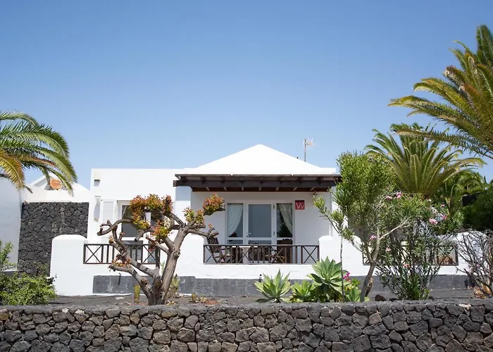 Villa Isa Sea Views