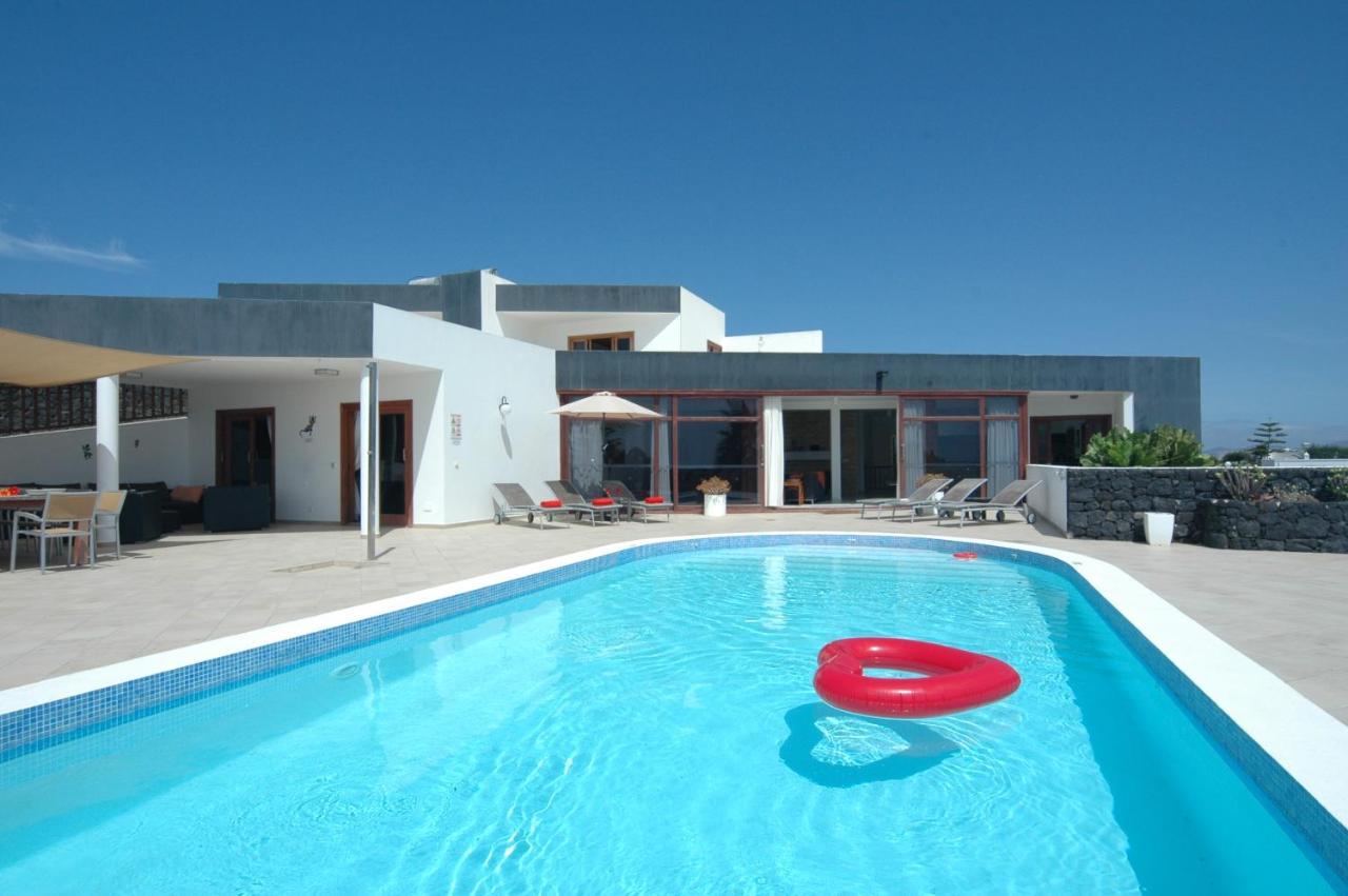 Montana Baja - A Stunning 7 Bedroom - Perfect For Large Families And Friends Villa