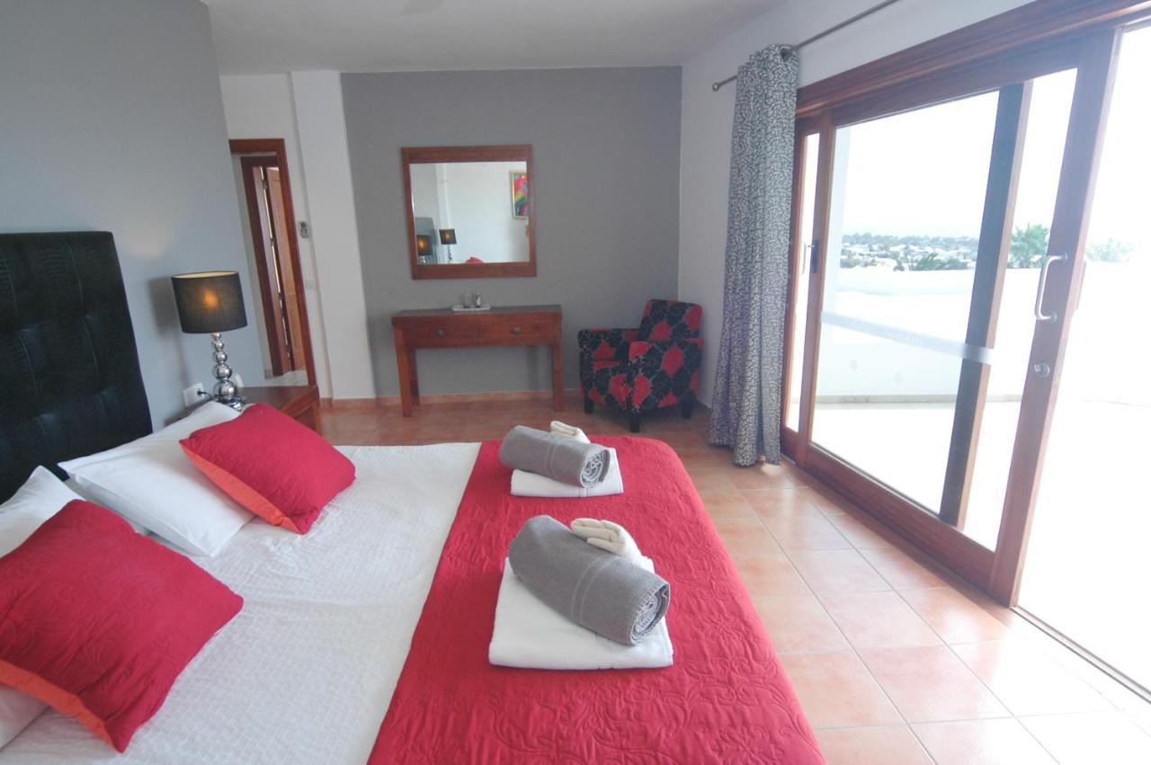 Montana Baja - A Stunning 7 Bedroom - Perfect For Large Families And Friends Villa Playa Blanca (Lanzarote)