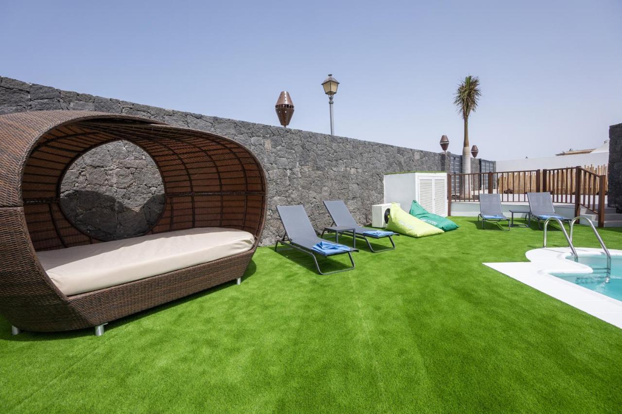 Sea Breeze Jarea Villa *