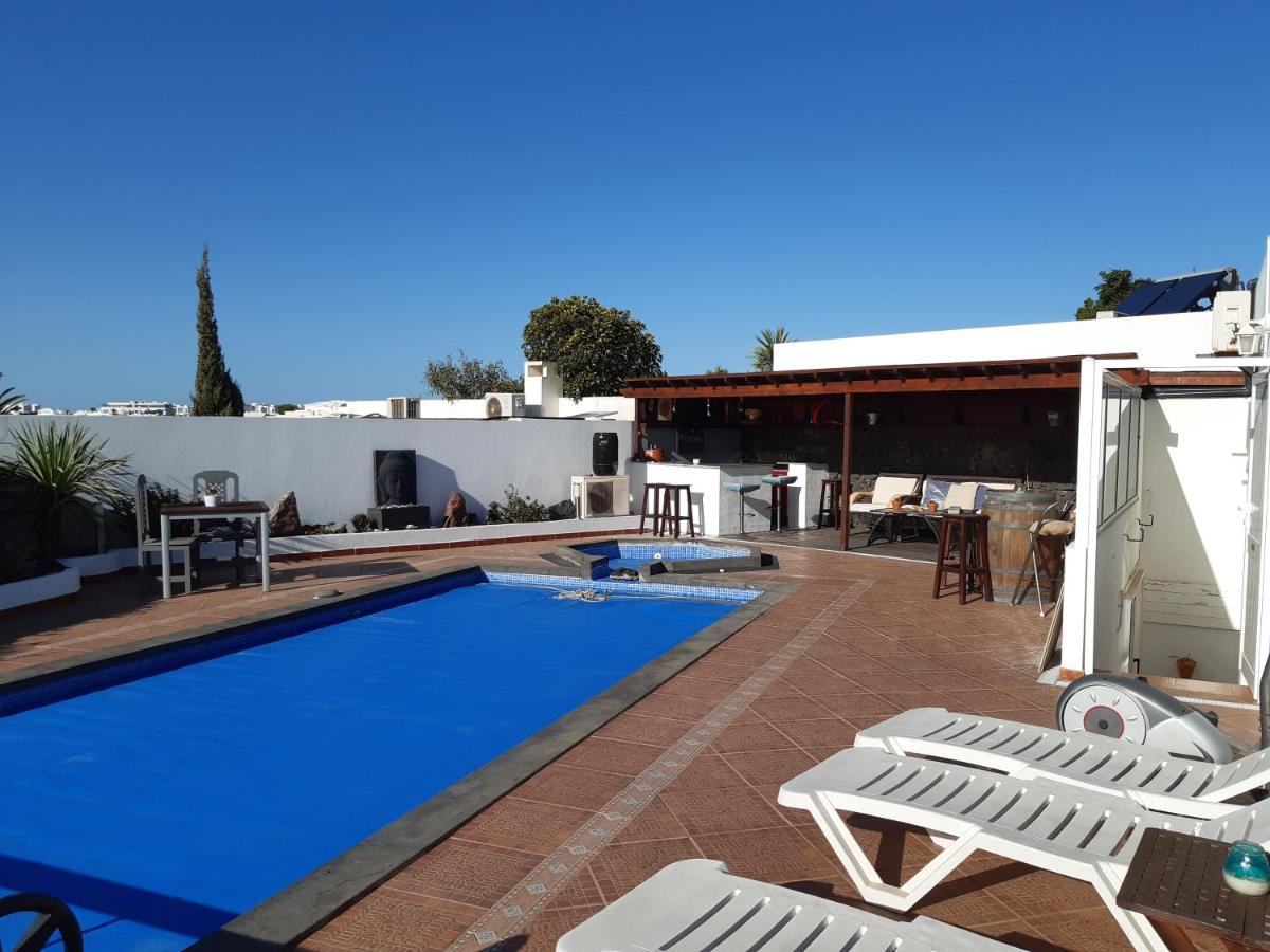 Extremely Private Villa, Heated Pool & Jacuzzi, Pool Wet Bar, Great Views. Villa Playa Blanca (Lanzarote)