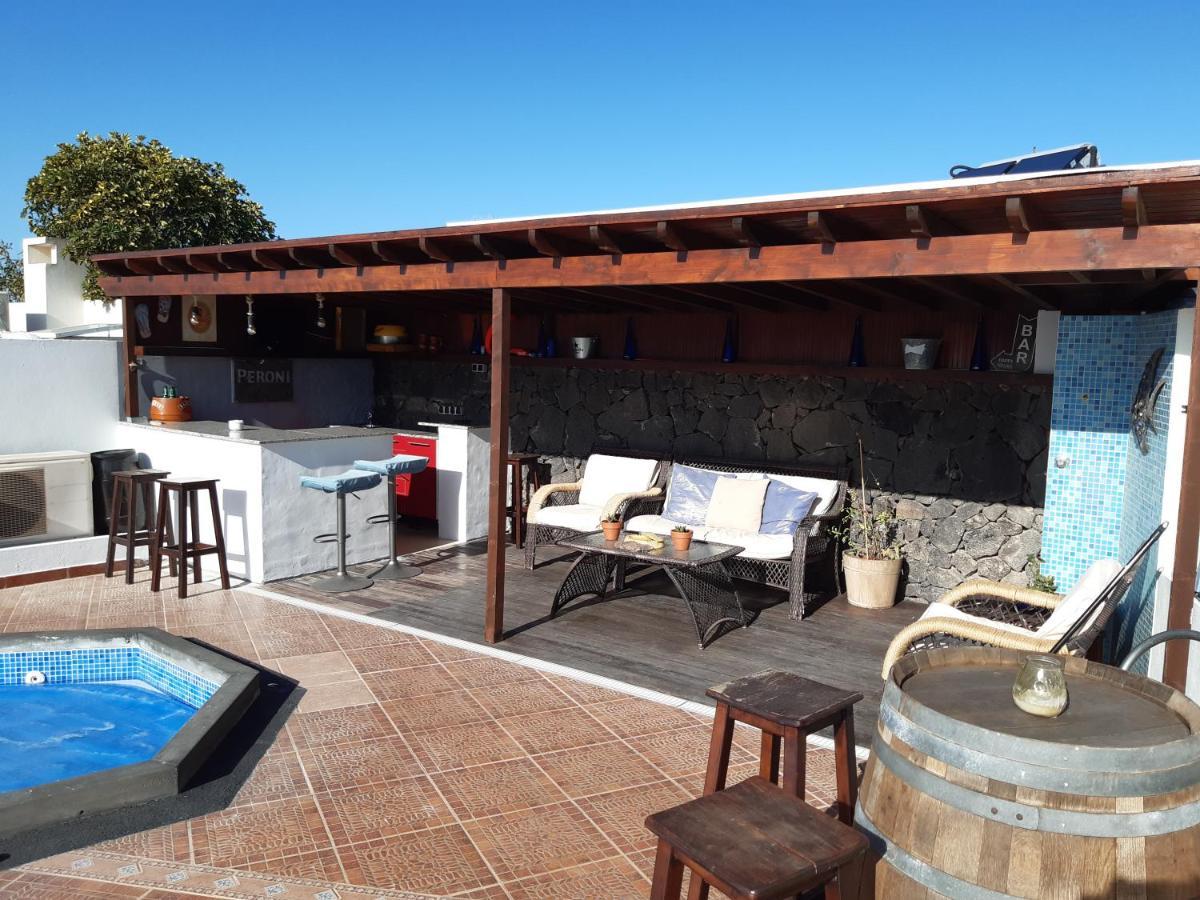 Extremely Private Villa, Heated Pool & Jacuzzi, Pool Wet Bar, Great Views. * Playa Blanca (Lanzarote)