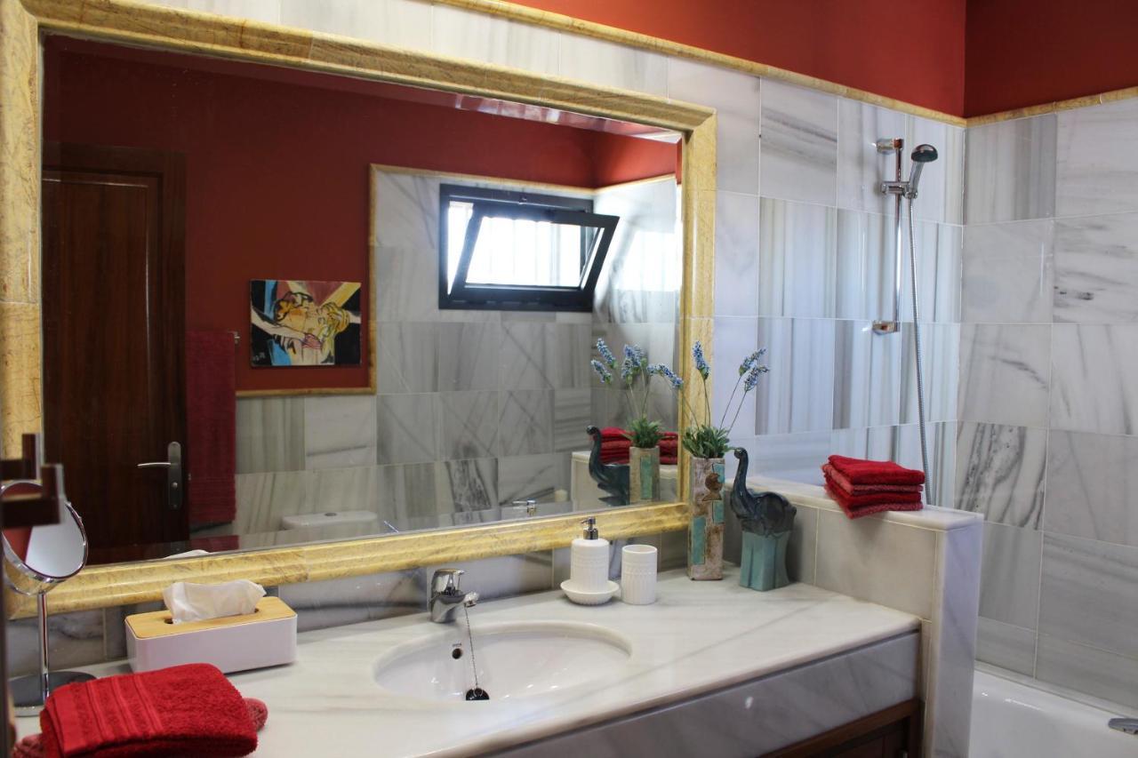 Casa Karoline With A Sunny Terrace, Heated Pool, Comfort And Privacy In A Quiet Neighborhood Playa Blanca (Lanzarote)