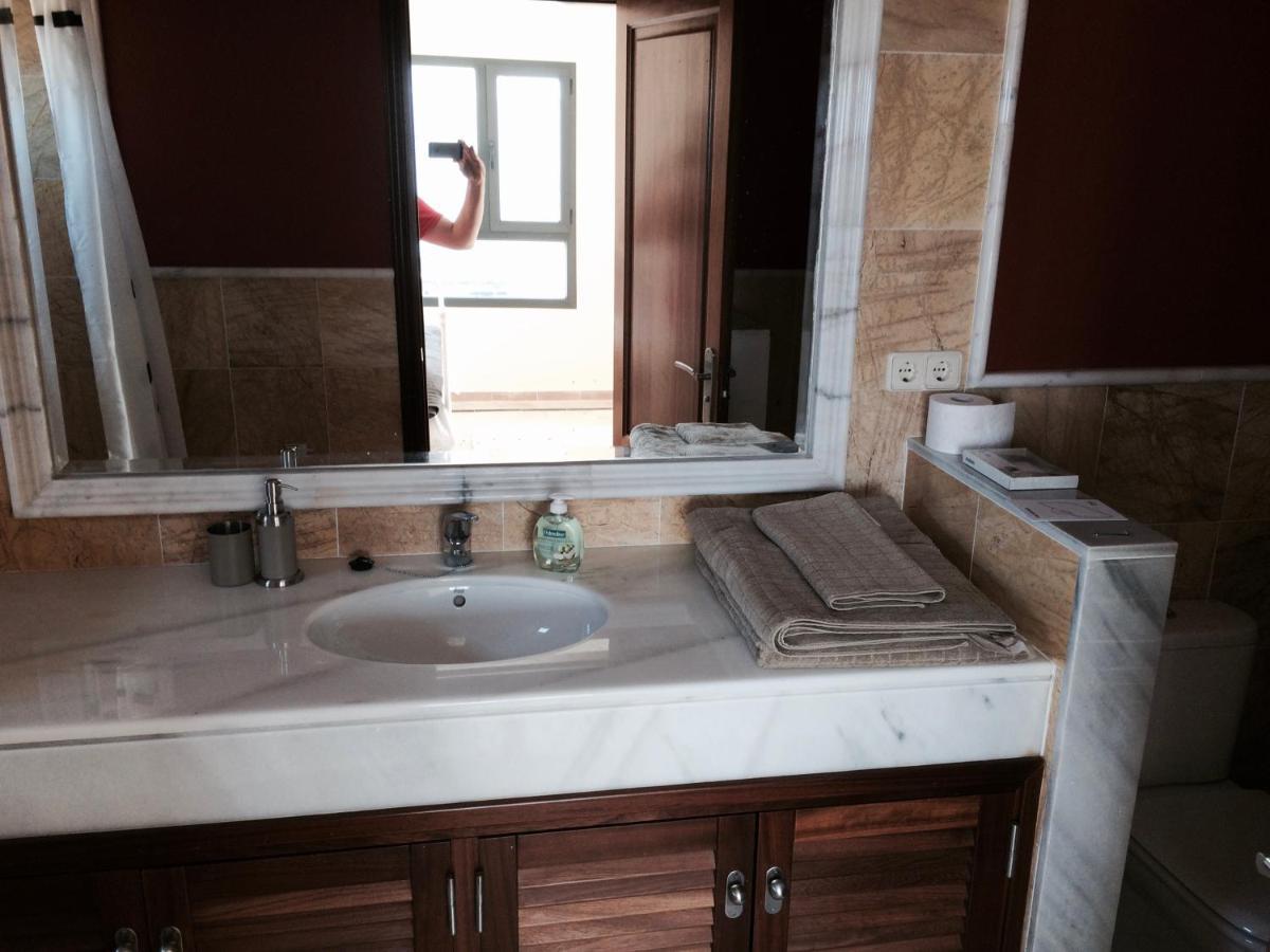 Luxury 3bed With Heated Private Pool, Full Sky And Free Wifi * Playa Blanca (Lanzarote)