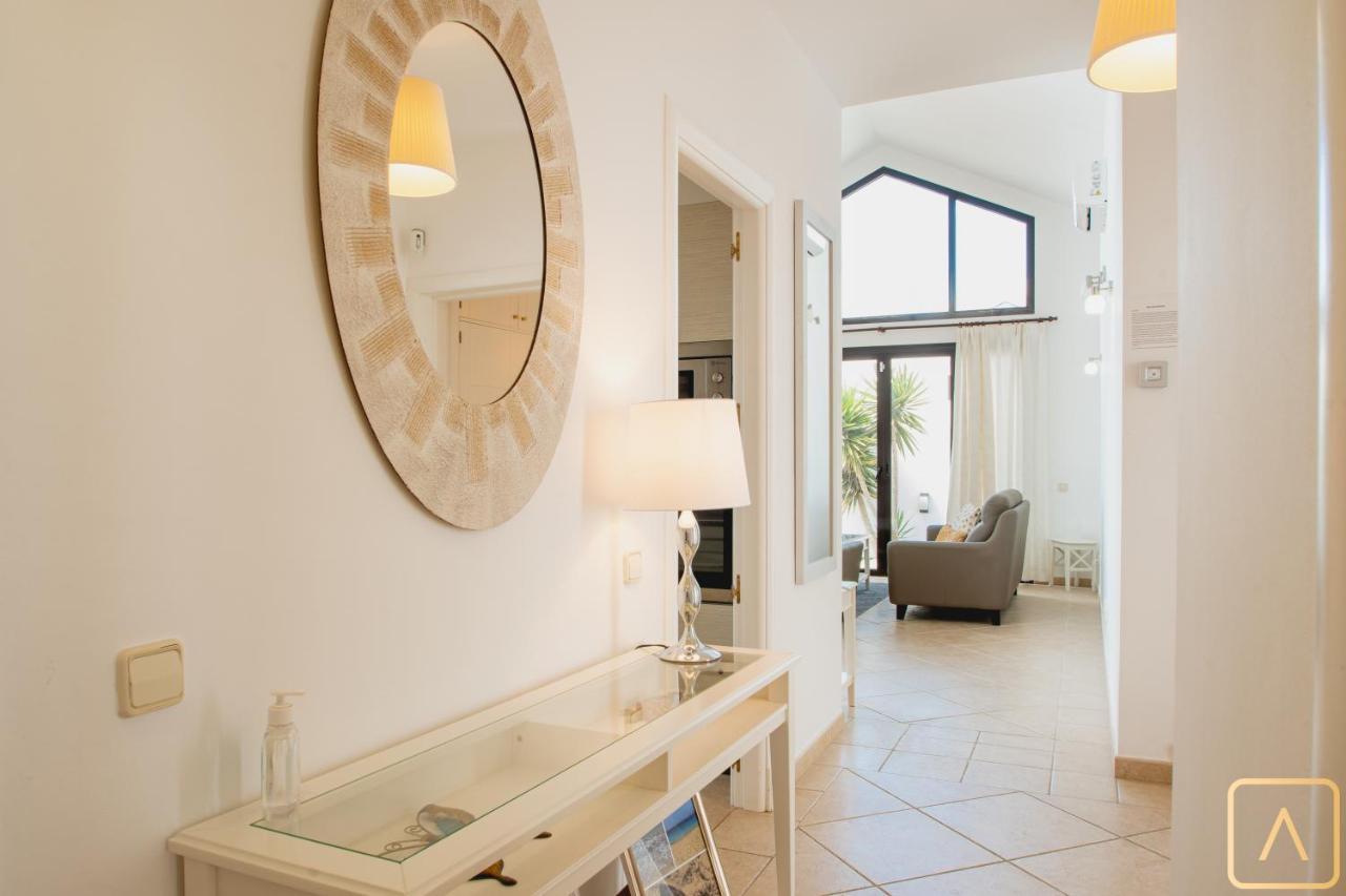 Orcades Close To Town Center Pool&a/c Villa