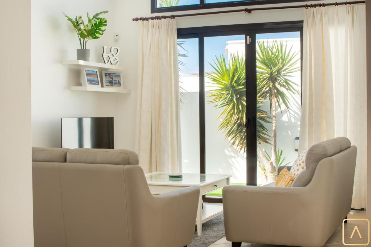 Orcades Close To Town Center Pool&a/c Villa Playa Blanca (Lanzarote)