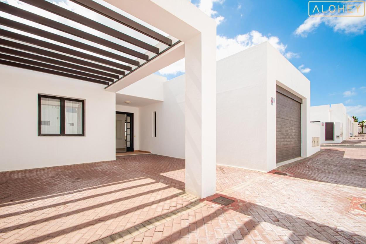 Orcades Close To Town Center Pool&a/c