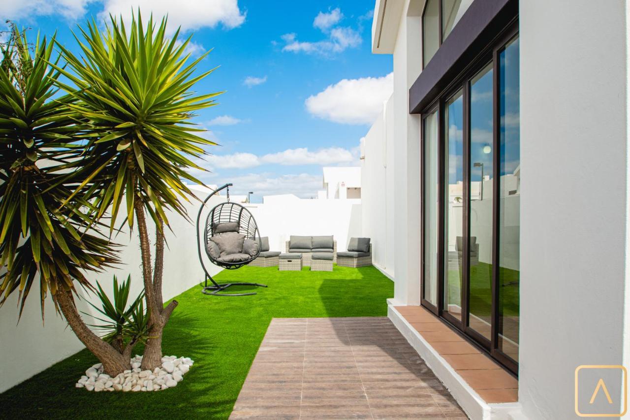Orcades Close To Town Center Pool&a/c Villa