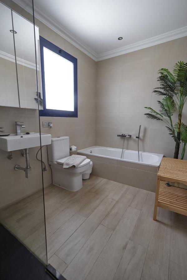 221 - Casa La Vista By Now Ltd *