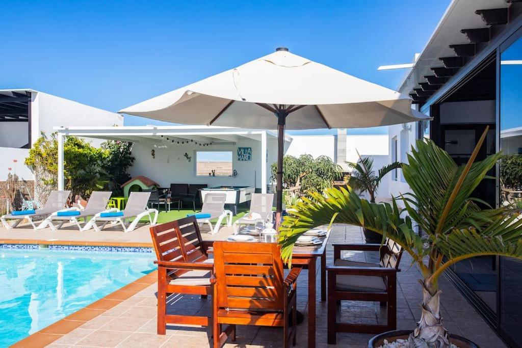 Mario Lanzarote Villa
