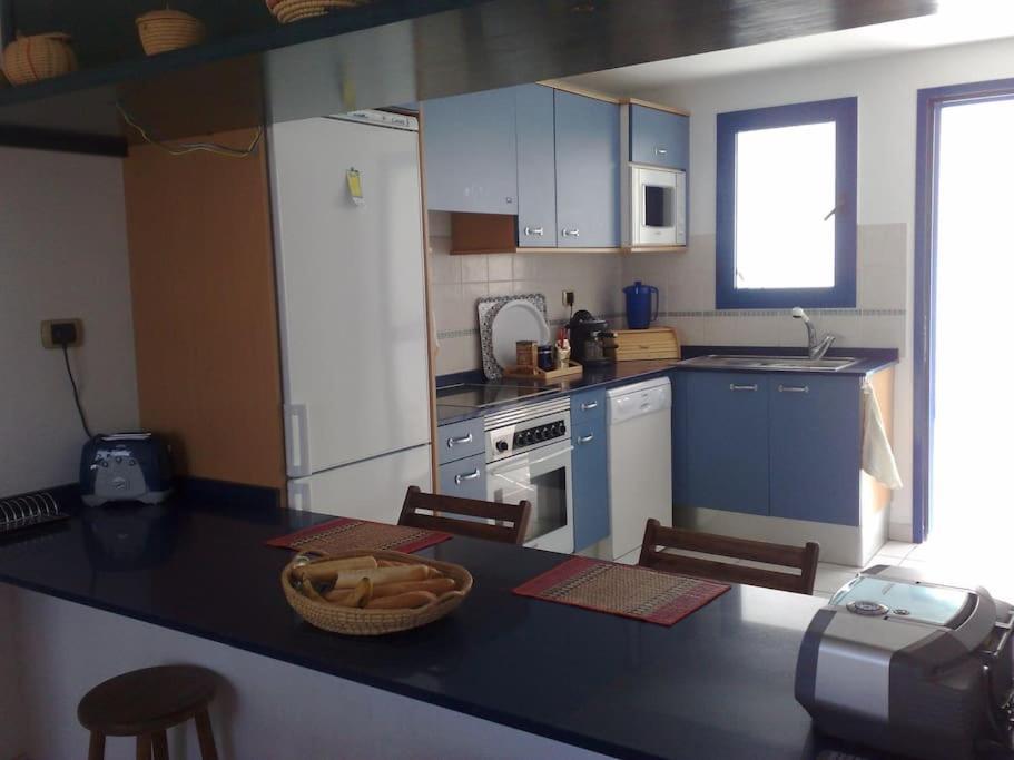 Duplex Con Piscina En 1ª Linea De Mar. Super Vistas *