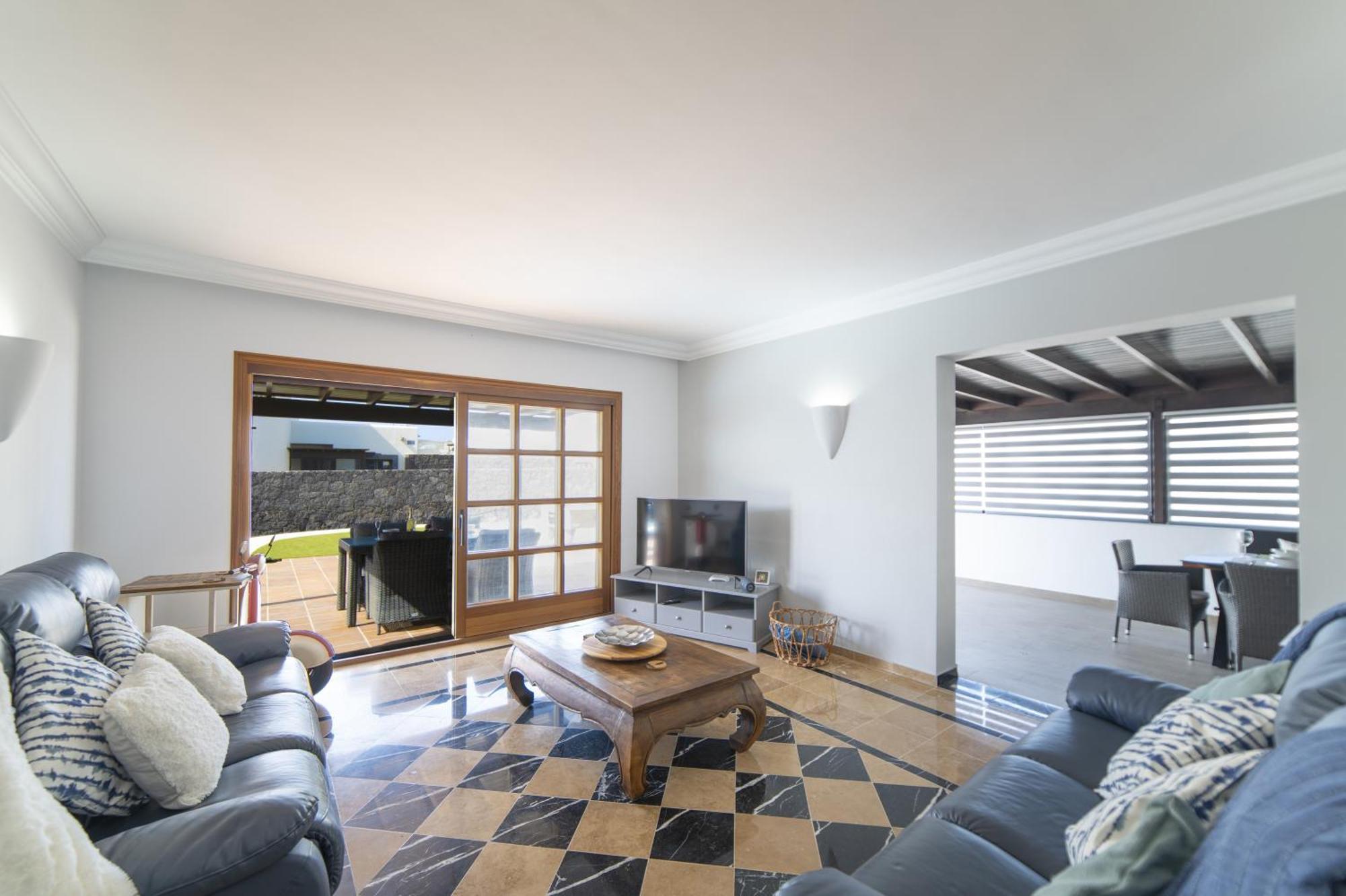 Superb Casa Herlanda 3 Bedrooms Pool Table Great Sea Views Villa Playa Blanca (Lanzarote)