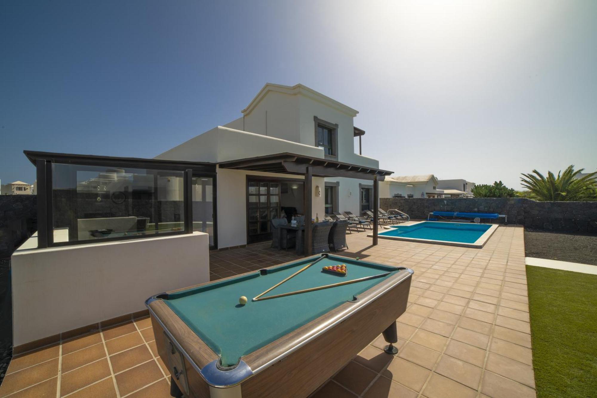 Villa Superb Casa Herlanda 3 Bedrooms Pool Table Great Sea Views Playa Blanca (Lanzarote)