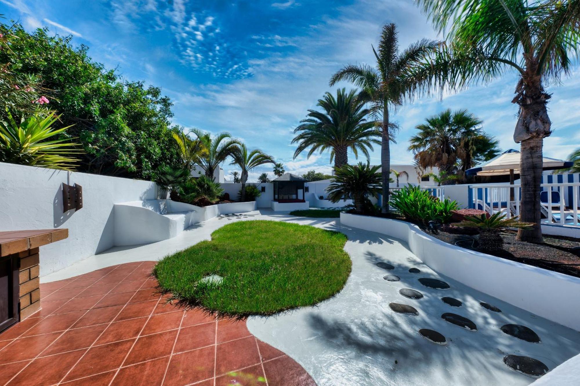 Villa Picasso - Private Pool, Bbq And Air-con By Lanzarote *