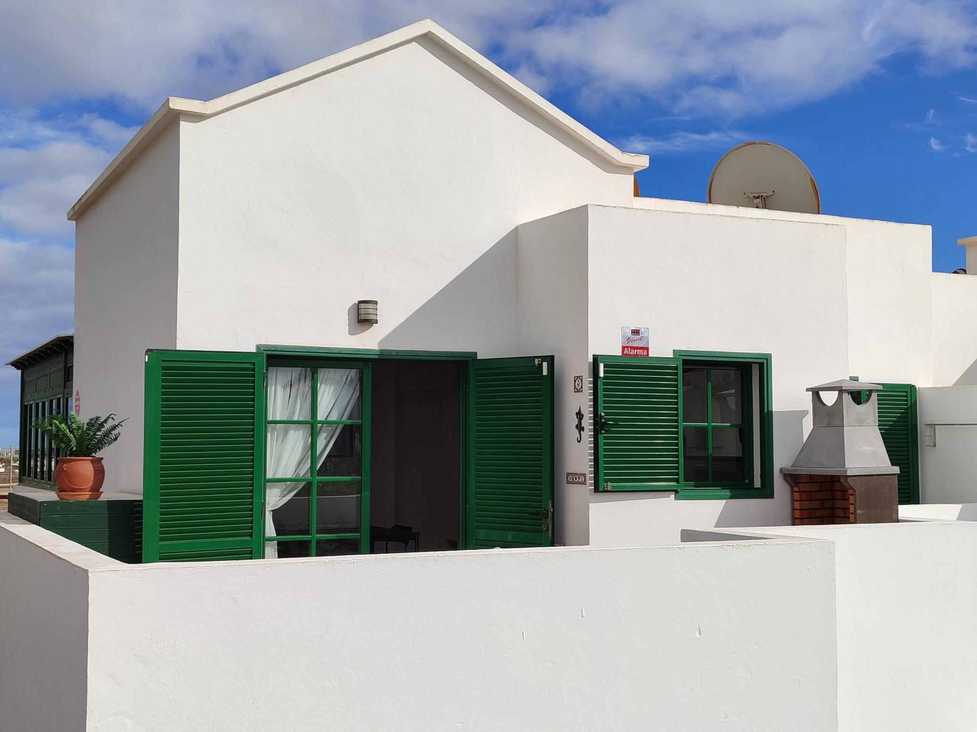 Casa Eric Apartment *