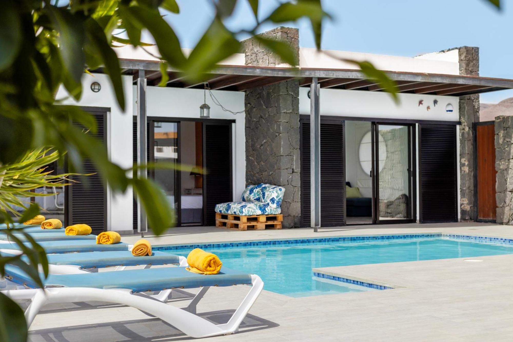 3 Bedroom Pool Short Walk From Papagayo Villa Playa Blanca (Lanzarote)