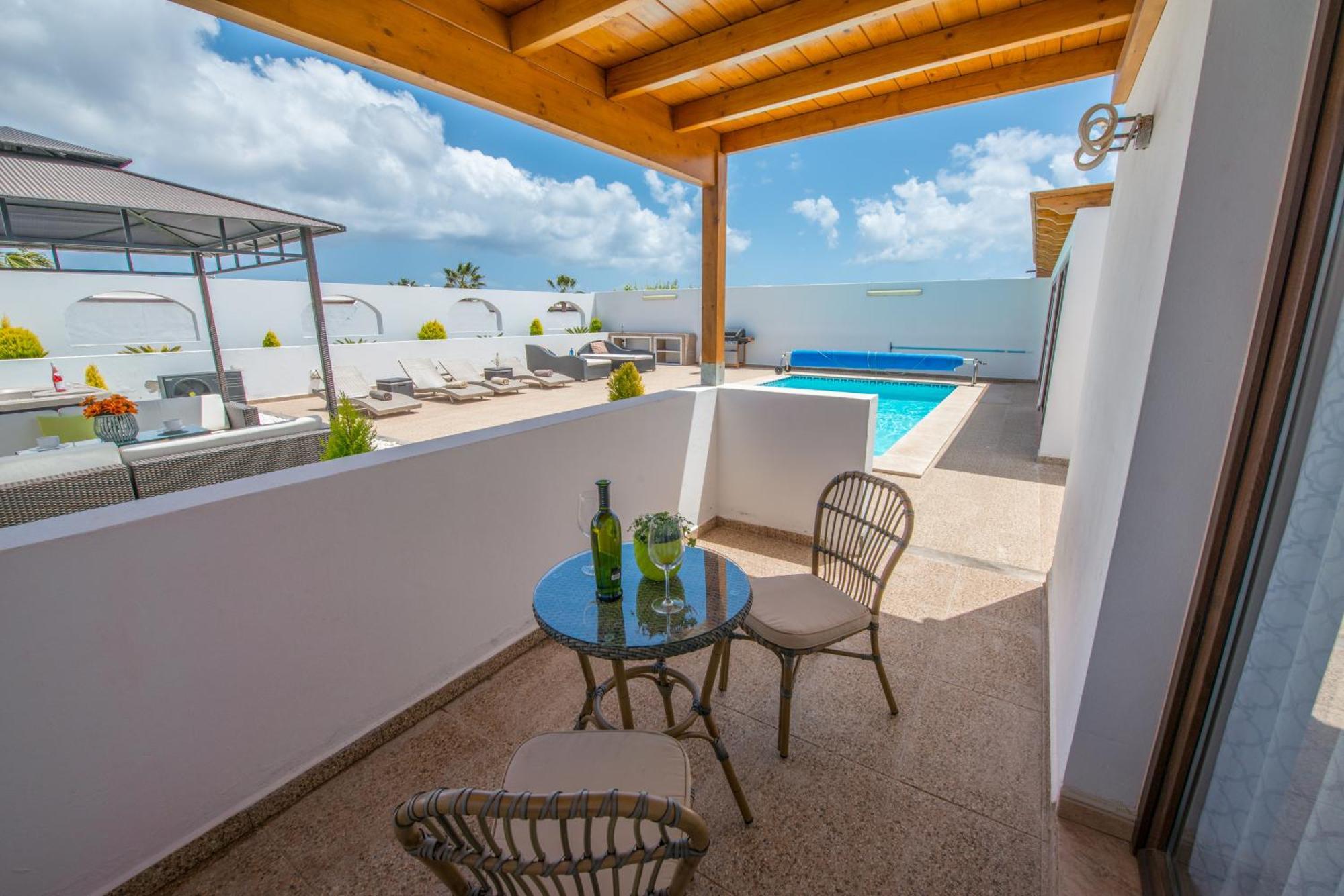 Casa Vacacional Con Piscina Climatizada Y Jacuzzi * Playa Blanca (Lanzarote)