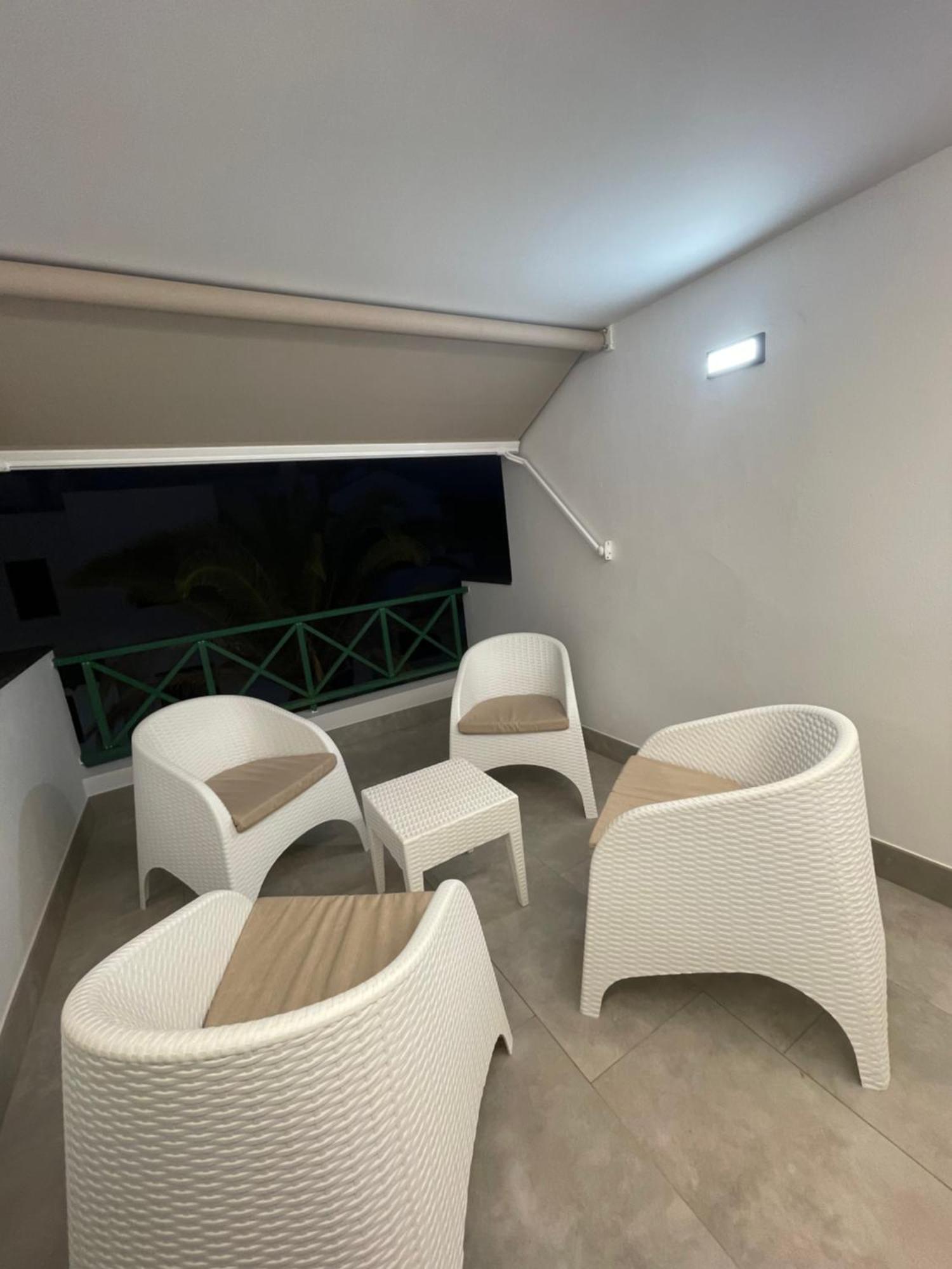 Izaro Atico De Lujo Cerca De Playa Dorada Apartment
