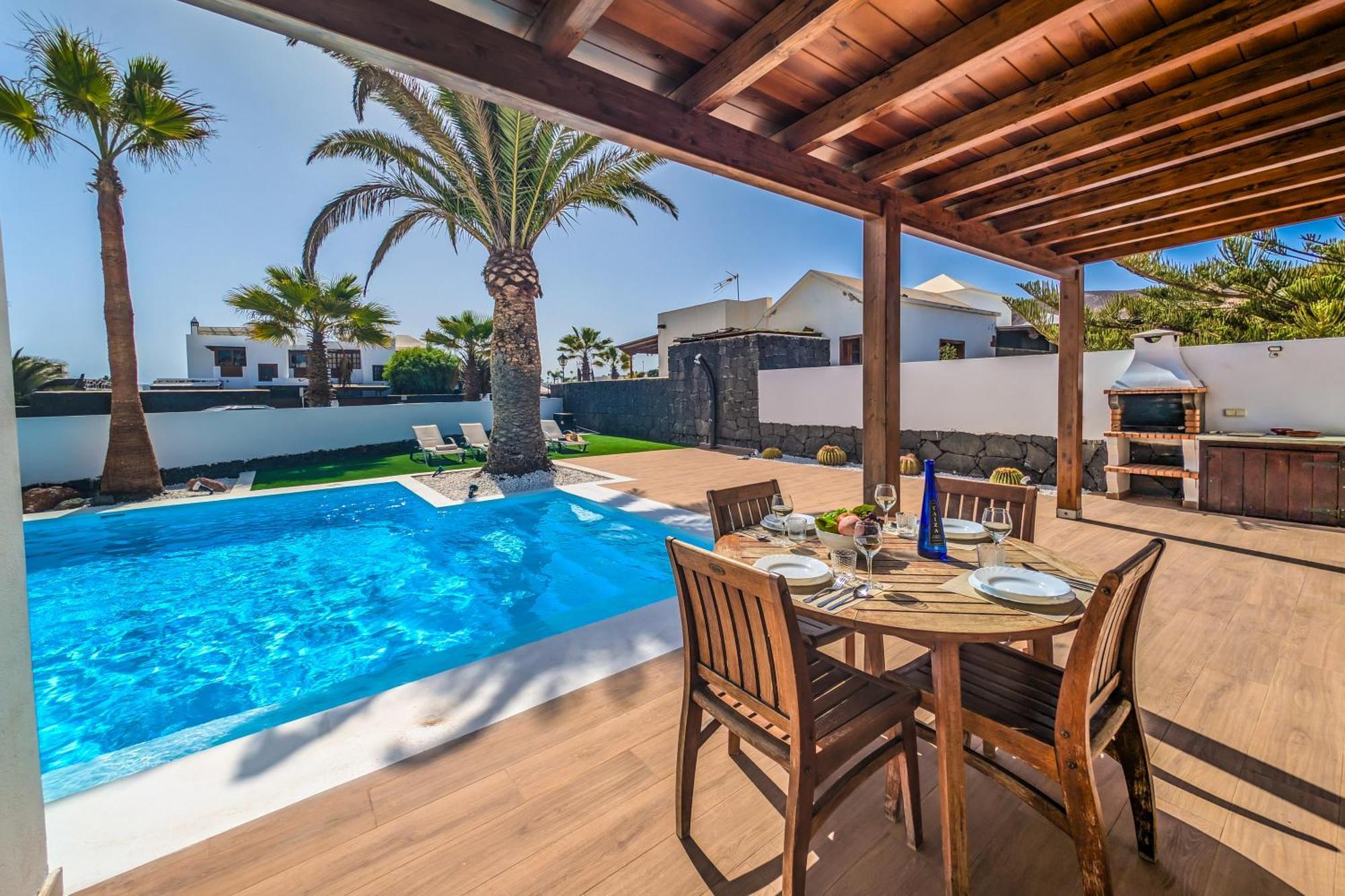 Axular With Heated Private Pool * Playa Blanca (Lanzarote)
