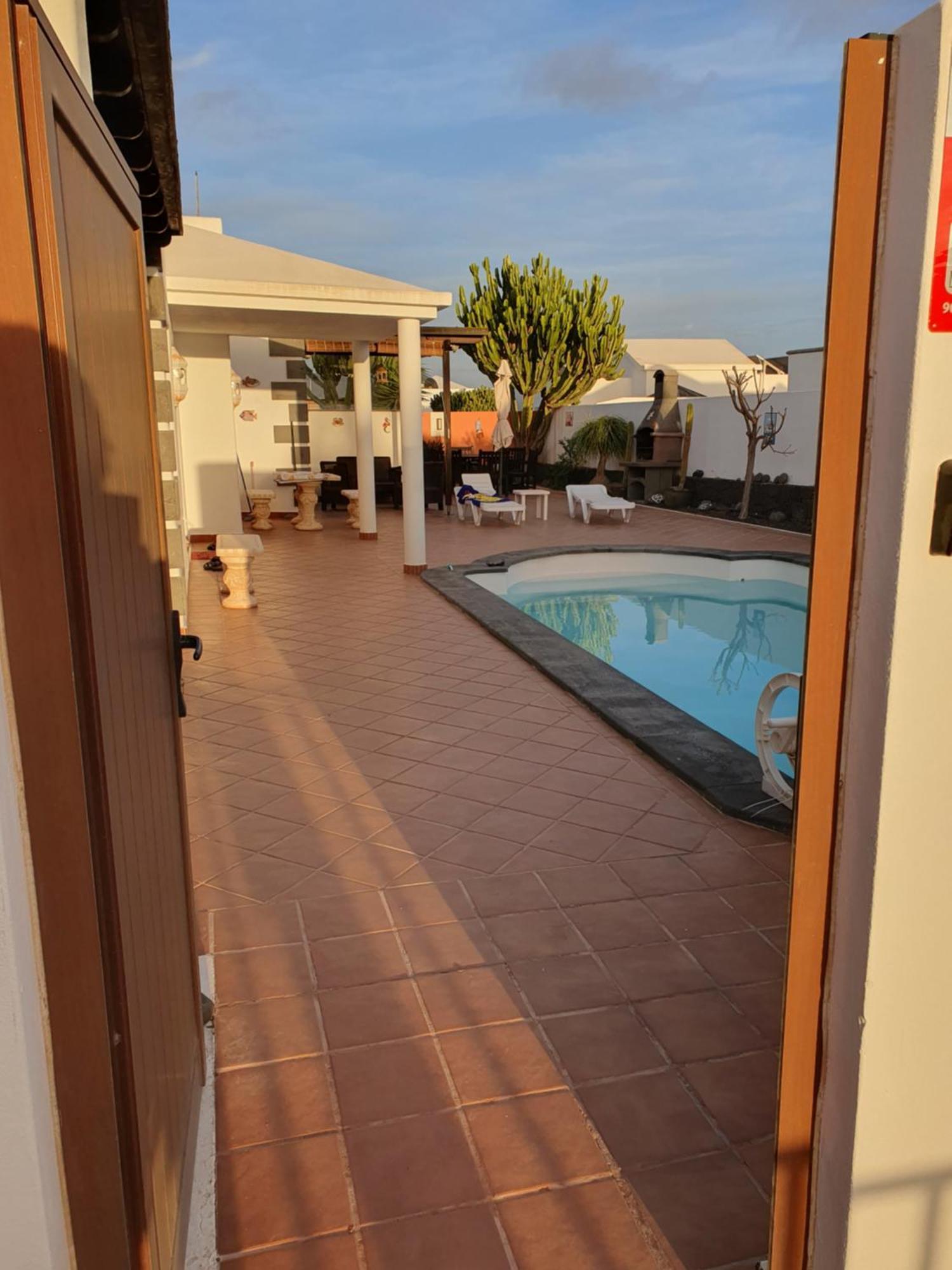 Villa Utopia, Villa 4 Bedrooms Close To Old Town, Heated Pool With Complete Privacy Playa Blanca (Lanzarote)