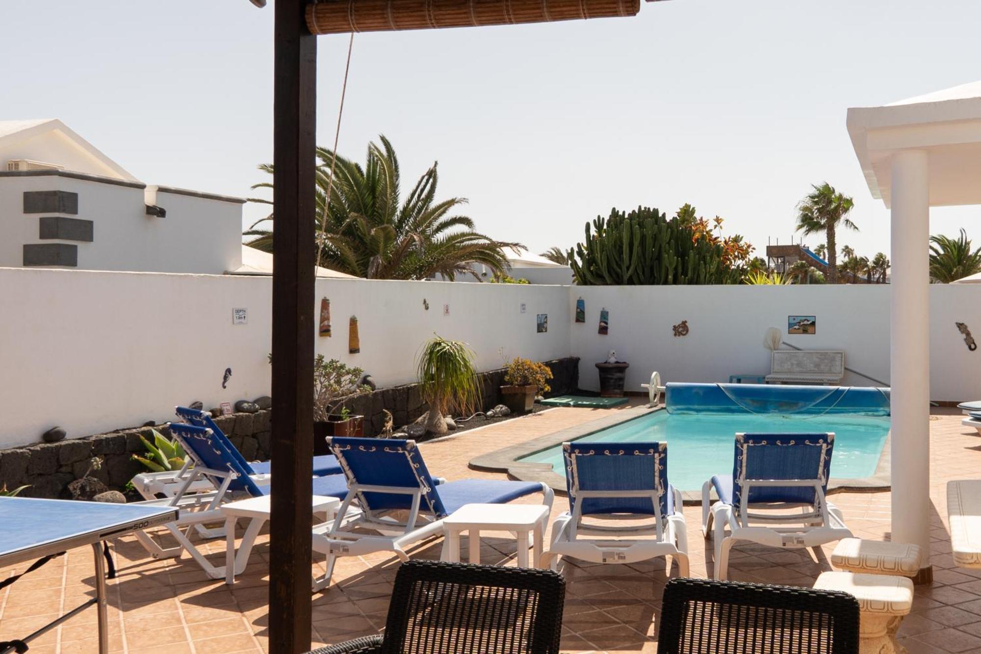 Utopia, Villa 4 Bedrooms Close To Old Town, Heated Pool With Complete Privacy Villa