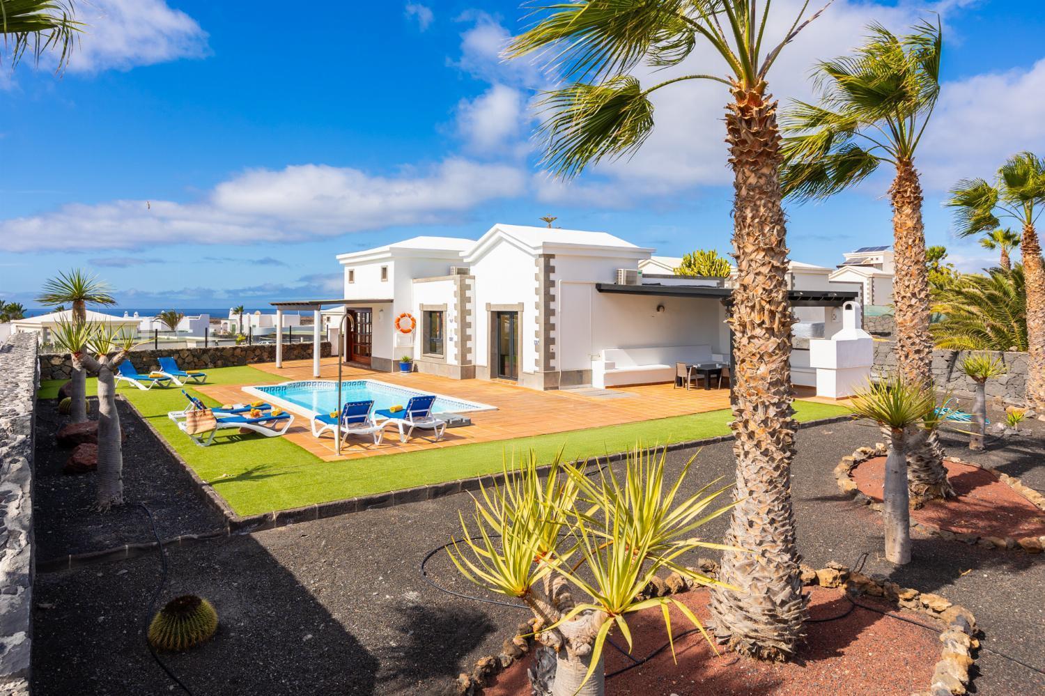 Dragos Playa Blanca (Lanzarote)