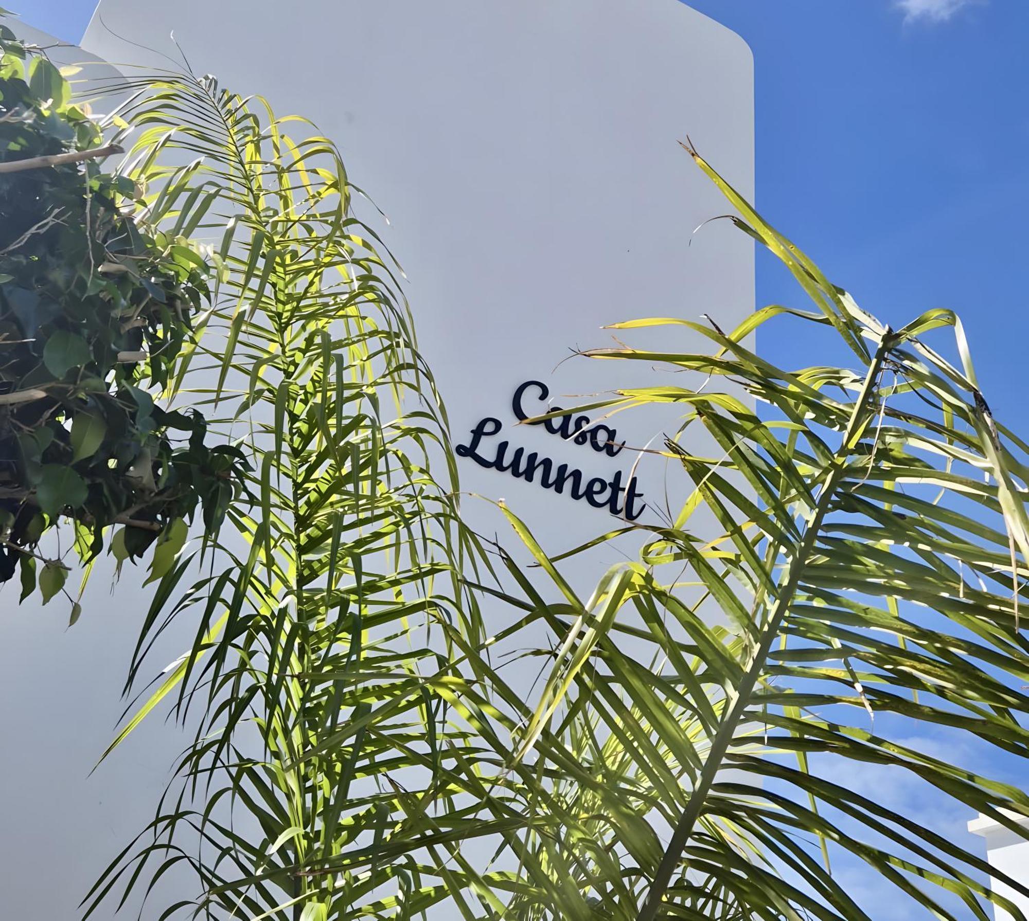 Casa Lunnett Villa *