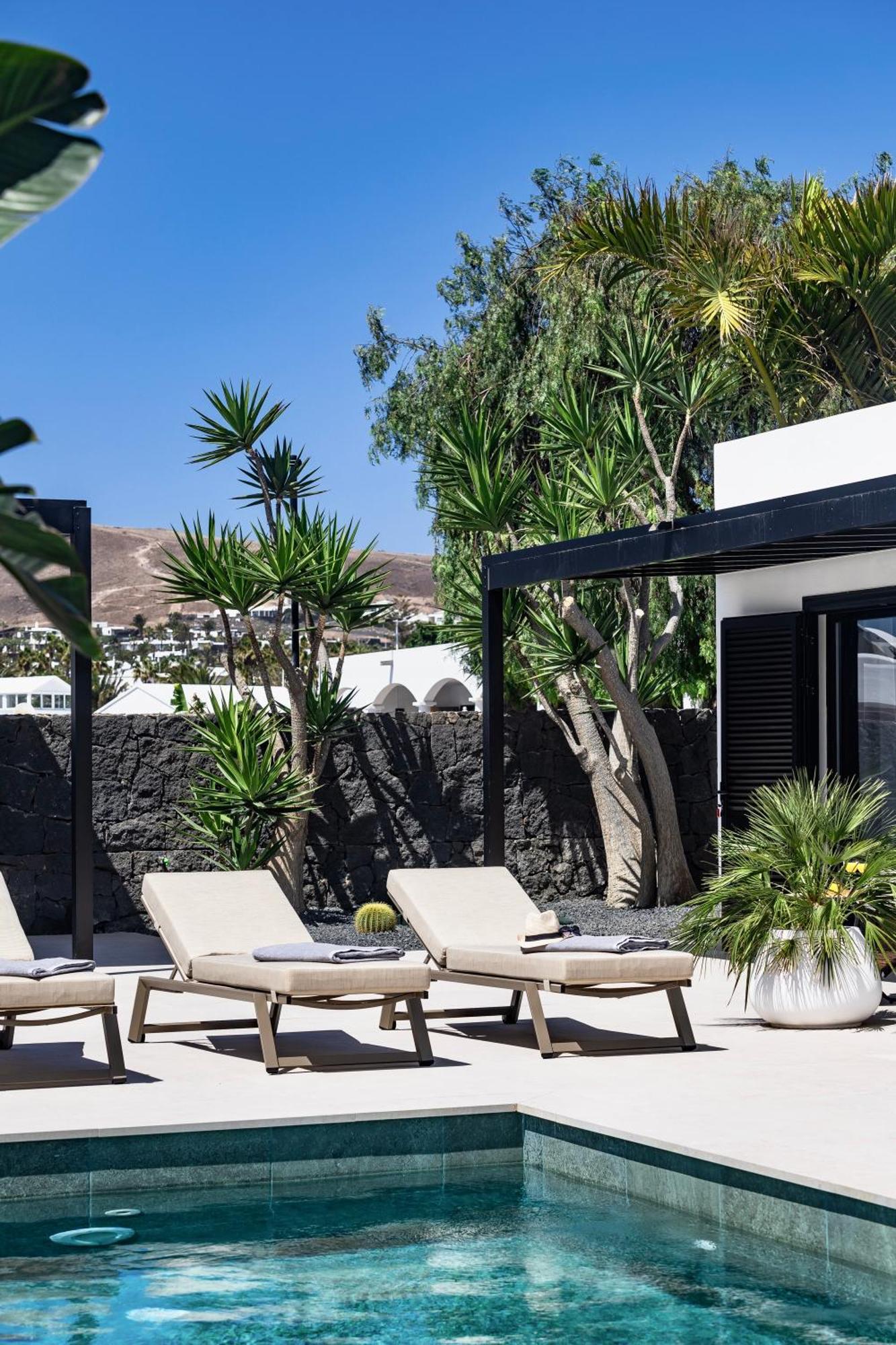 Villa Luxurious Acebo 4 Bed, 4 Bath, Private Pool