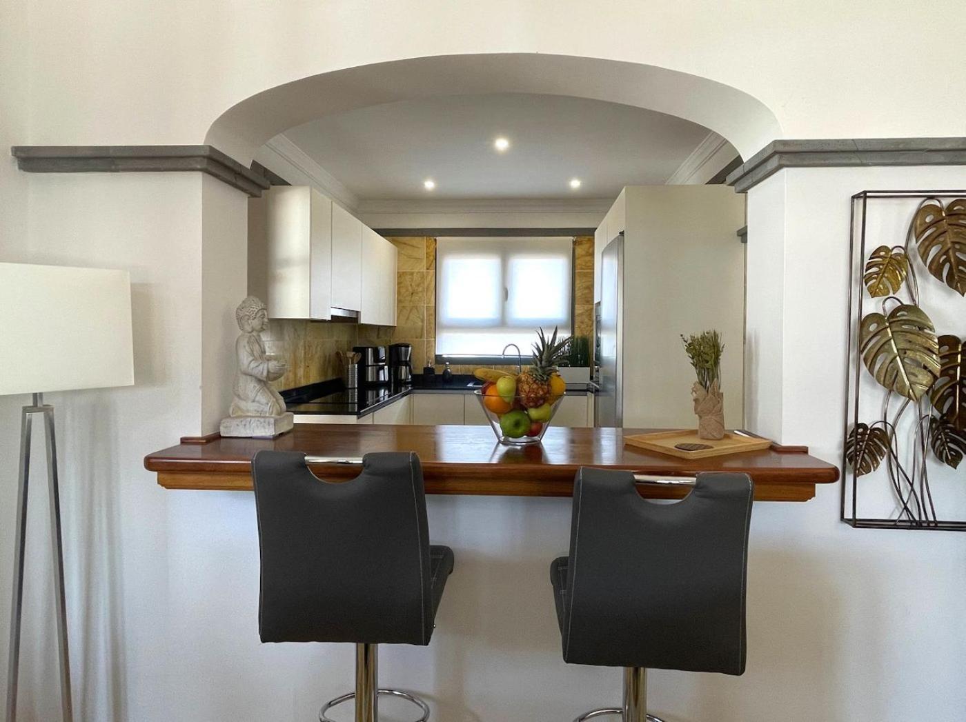 Villa Casa Karoline With A Sunny Terrace, Heated Pool, Comfort And Privacy In A Quiet Neighborhood *