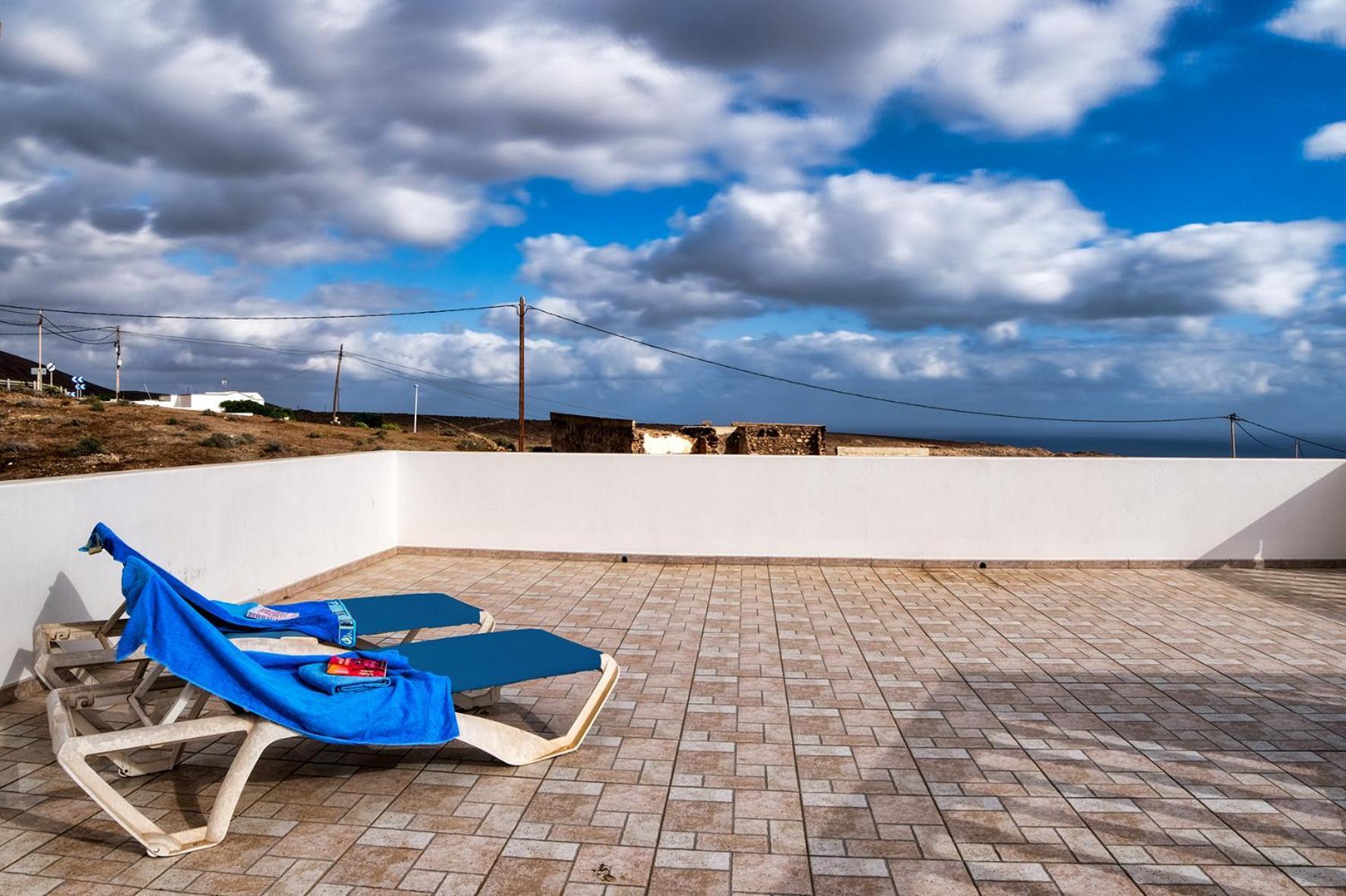 Villa Picasso - Private Pool, Bbq And Air-con By Lanzarote