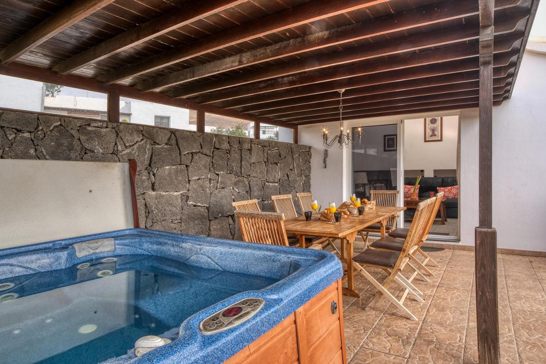 Picasso - Private Pool, Bbq And Air-con By Lanzarote
