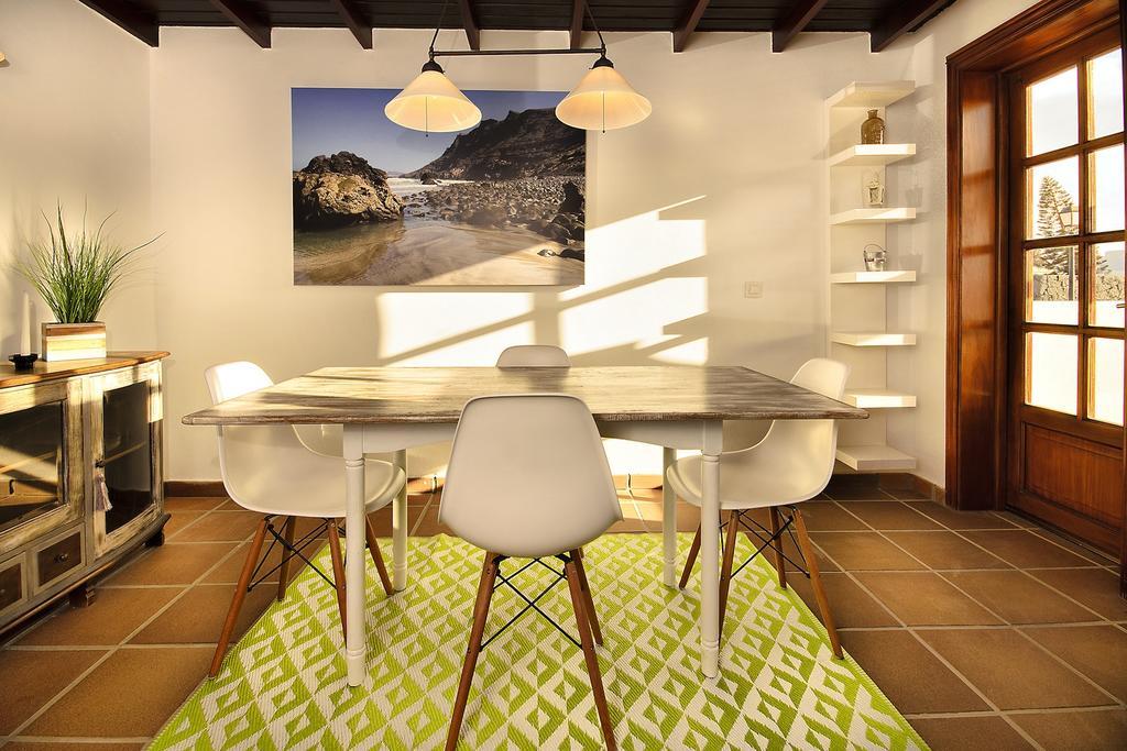 Charcones Holiday home *