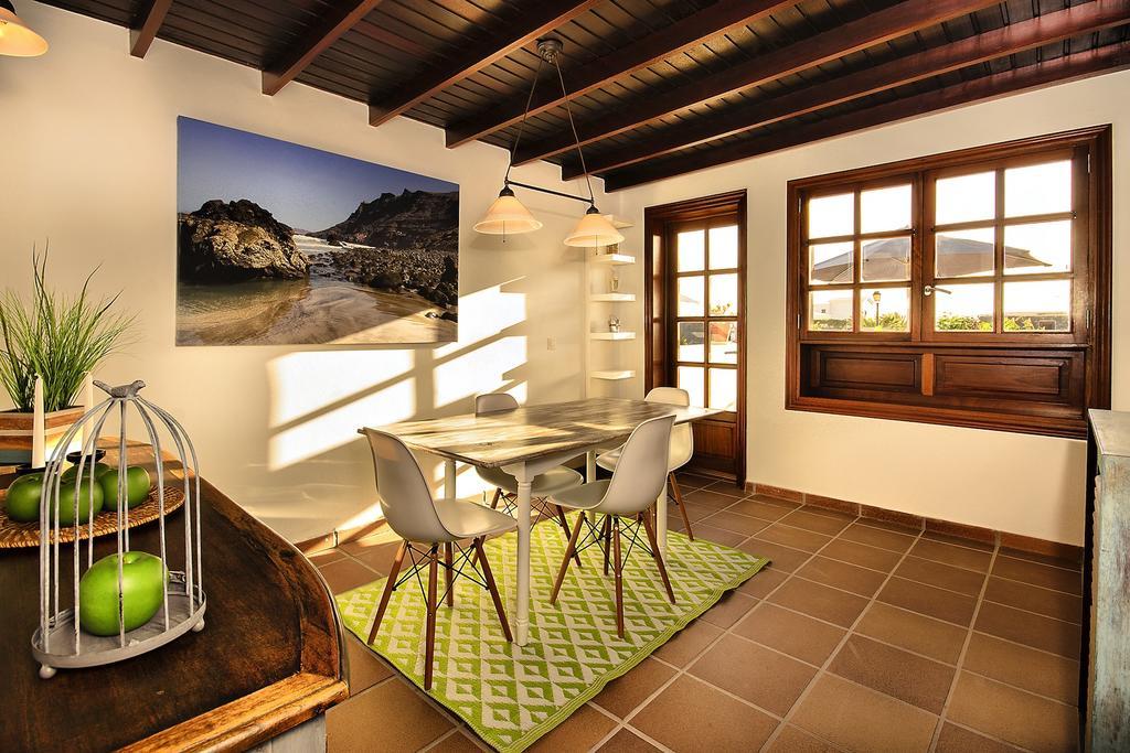 Charcones Holiday home *