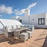 Casa Dubh Linn