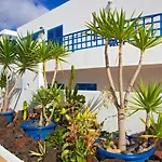 Villa De La Cruz