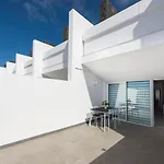 Casa Reina