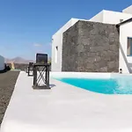 Villalia Calista