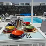 Villa Trafalgar, Magnifica Casa En La Costa Ideal Para Familias Que Buscan Tranquilidad
