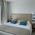 Marina Suites 6
