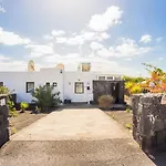 Beautiful 2 Bed Villa With Large Pool Casa Manana
