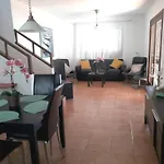 Super Detached Private Villa Near The Beach- Heated Pool-Wifi-Uk Tv