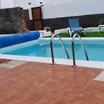 Super Detached Private Villa Near The Beach- Heated Pool-Wifi-Uk Tv