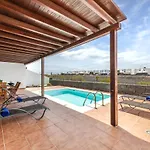 Lanzarote Villa 3 Islas - Pool Heated